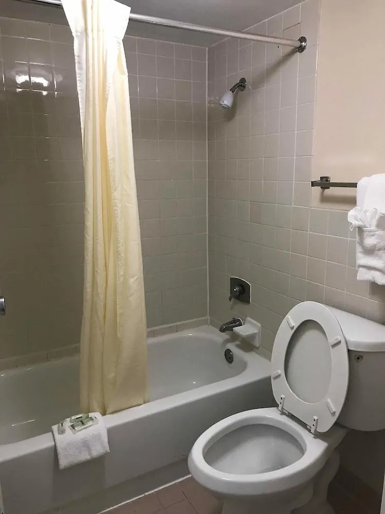 Quality Inn Tampa Lake Magdalene Hotel