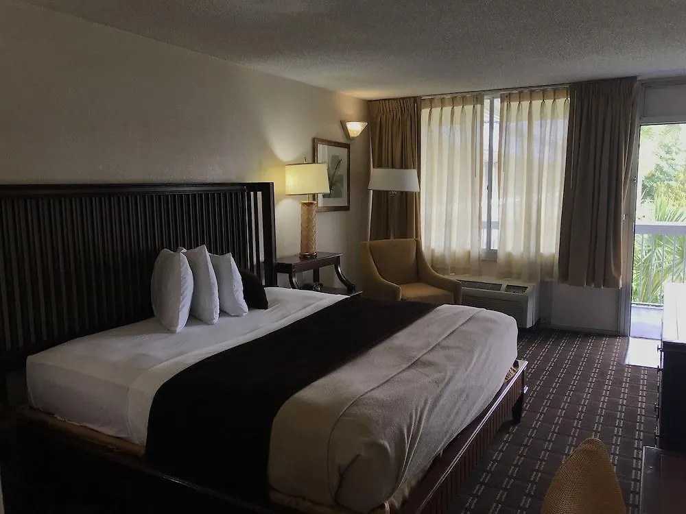 Quality Inn Tampa Lake Magdalene Hotel
