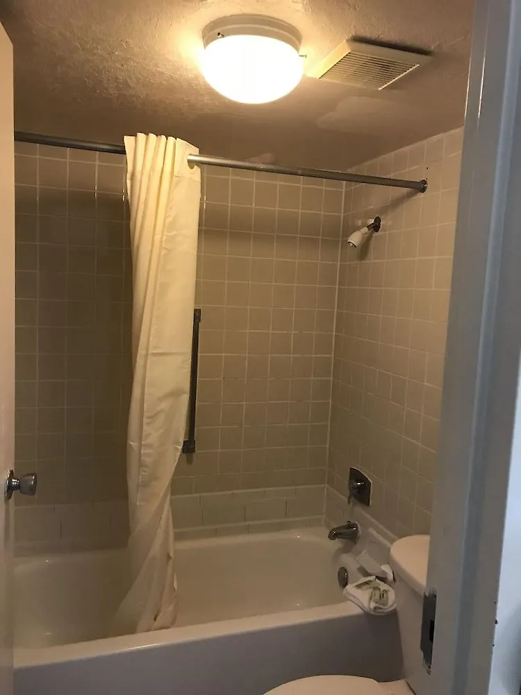 Quality Inn Tampa Lake Magdalene 2*,  Verenigde Staten