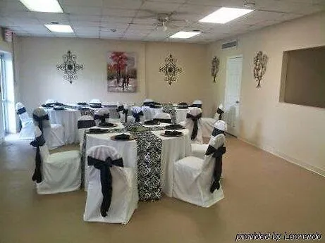 Quality Inn Tampa Lake Magdalene Hotel