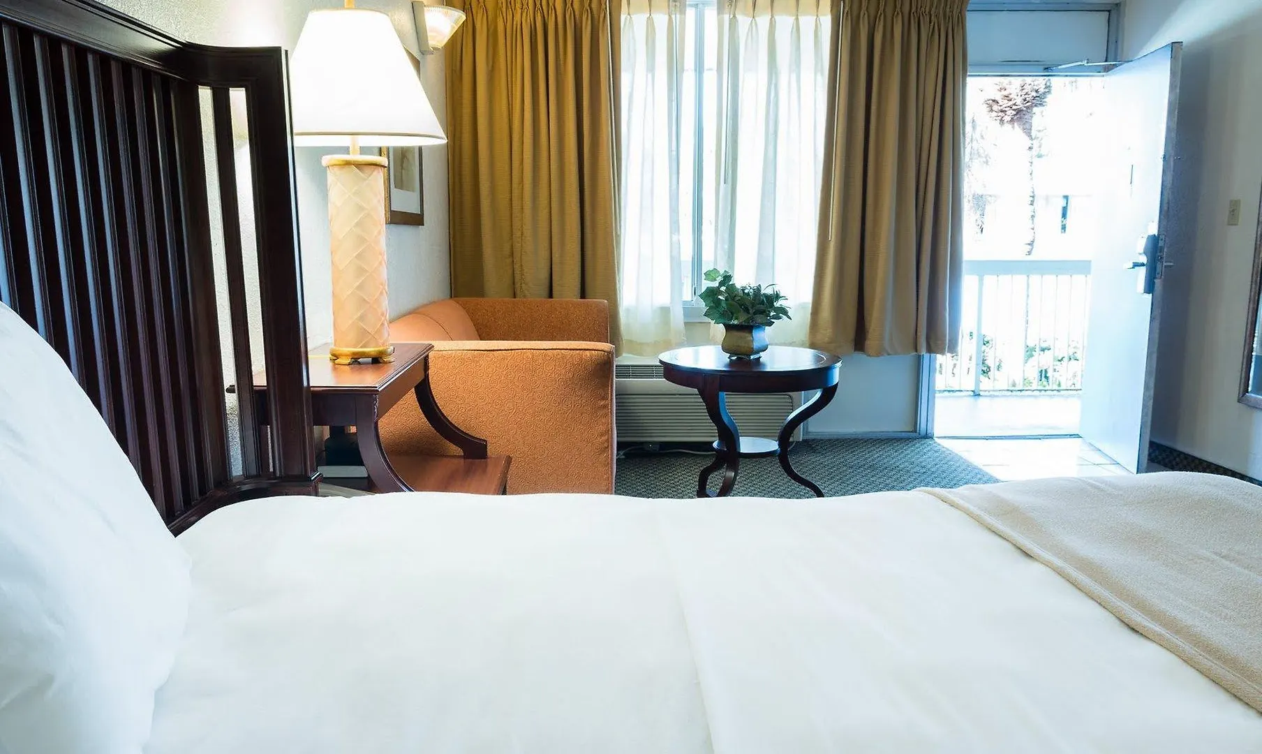 Quality Inn Tampa Lake Magdalene Hotel