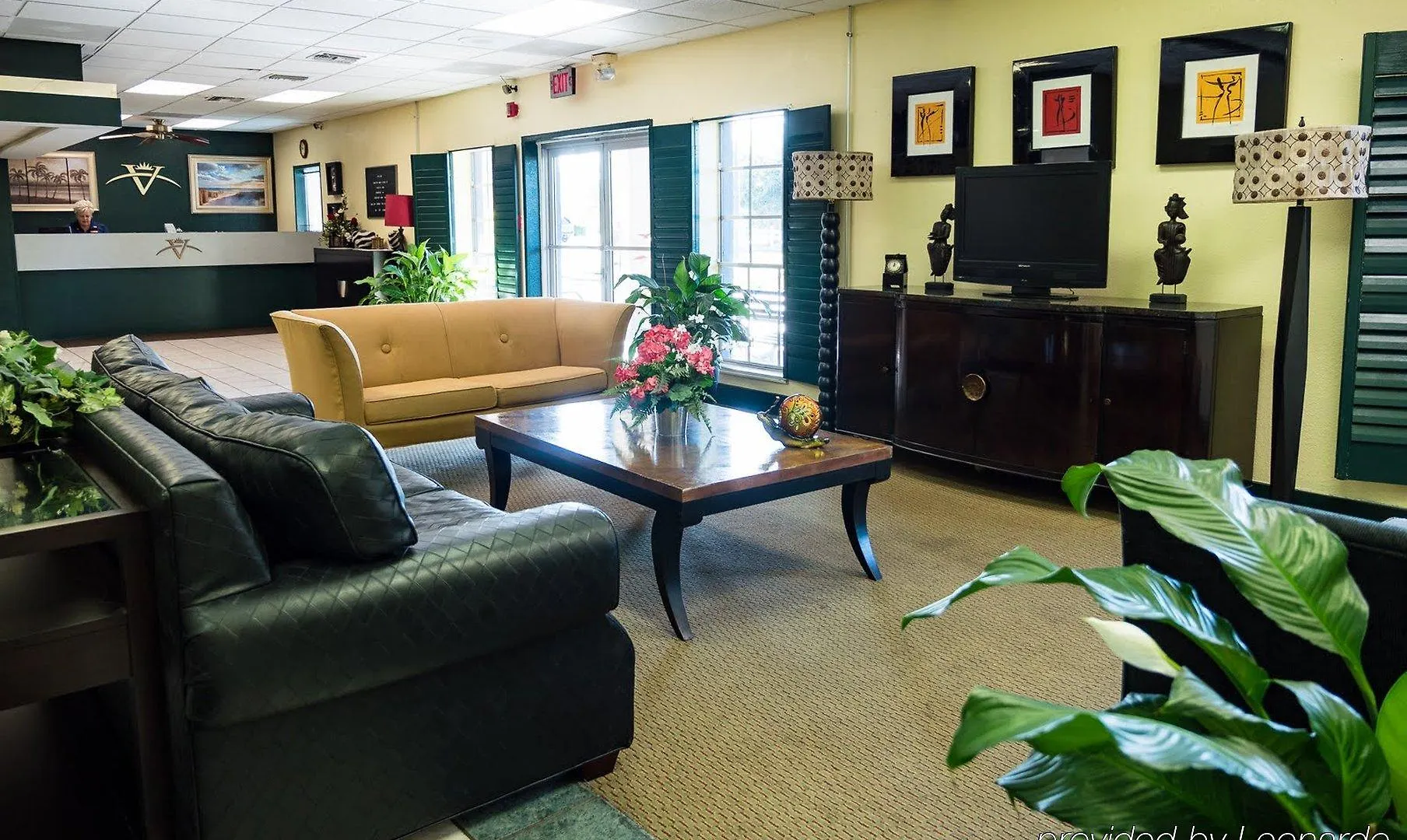 Quality Inn Tampa Lake Magdalene Otel