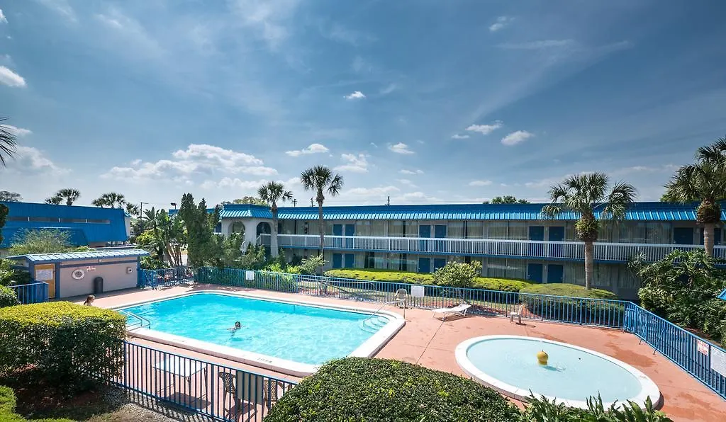 Quality Inn Tampa Lake Magdalene Hotel